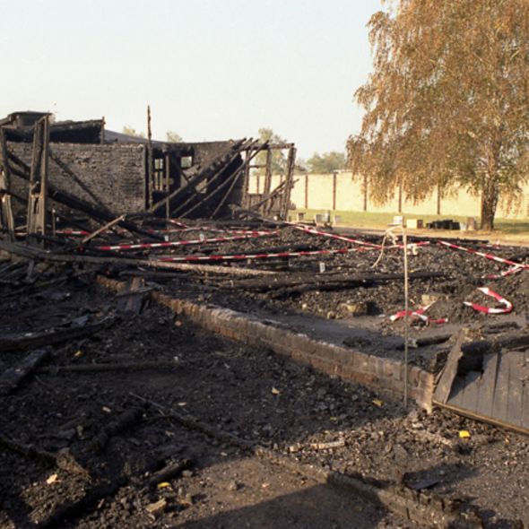 Brandruine der Baracke 38 am 27. September 1992 (© Gedenkstätte Sachsenhausen)